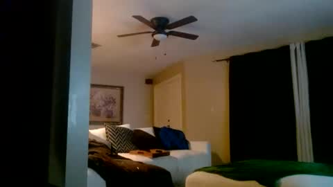 Snapshot of senecathestoic25 chatting on 01-16-26, 05:55 senecathestoic25 online show from 01-16-26, 05:55