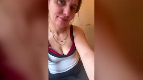 Sennya online show from 02-05-26, 10:20