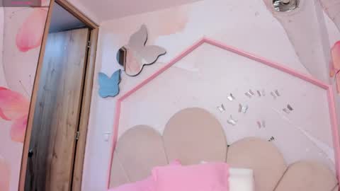 Snapshot of sensual_shanel chatting on 05-17-26, 03:37 sensual_shanel online show from 05-17-26, 03:37