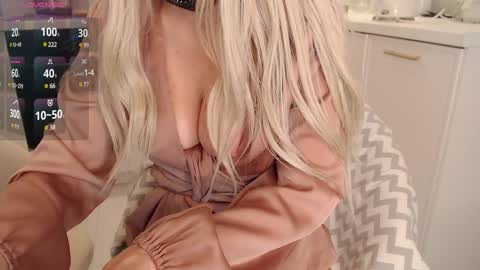 Snapshot of sensualberry chatting on 12-20-24, 04:46 sensualberry online show from 12-20-24, 04:46