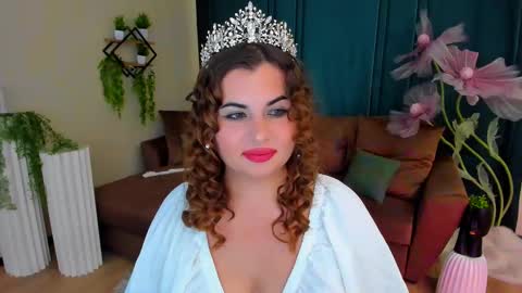 Snapshot of sensualcharisma chatting on 09-29-25, 05:29 Becca online show from 09-29-25, 05:29