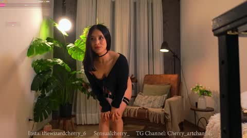Maria- OF sensual bee online show from 04-01-26, 12:33