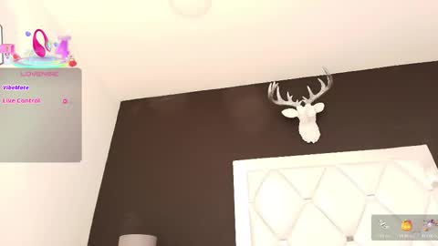 Snapshot of sensualcrazy chatting on 10-20-25, 01:55 sensualcrazy online show from 10-20-25, 01:55