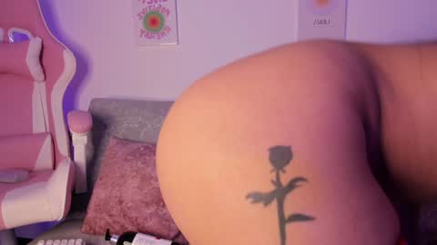 Snapshot of sensualhaven_ chatting on 01-02-25, 12:13 sensualhaven_ online show from 01-02-25, 12:13