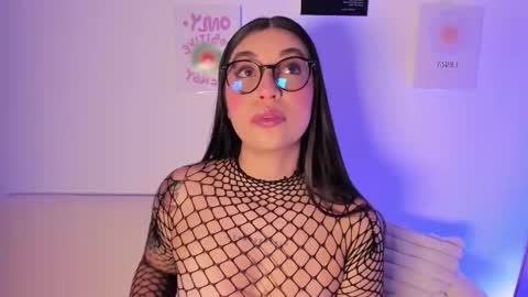 Snapshot of sensualhaven_ chatting on 12-05-25, 01:03 sensualhaven_ online show from 12-05-25, 01:03