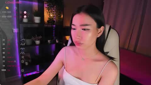 Kiki online show from 09-12-25, 03:56