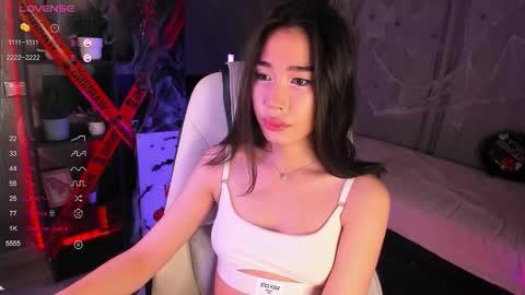 Kiki online show from 10-17-25, 02:19