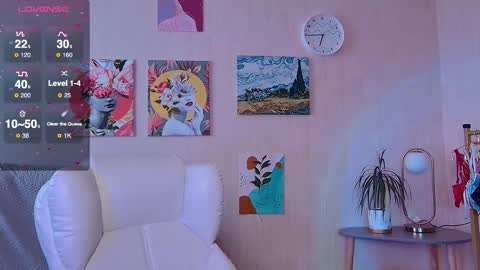 sensuallucy233 online show from 11-02-25, 09:00