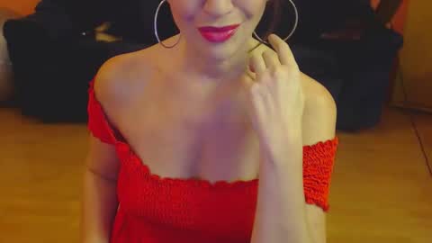 Snapshot of sensualmyra chatting on 02-14-26, 02:25 sensualmyra online show from 02-14-26, 02:25