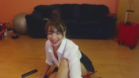 Snapshot of sensualmyra chatting on 03-01-26, 01:35 sensualmyra online show from 03-01-26, 01:35