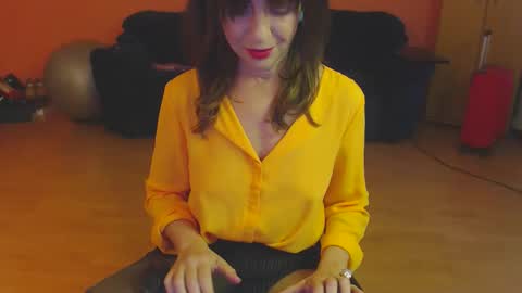 Snapshot of sensualmyra chatting on 03-19-26, 02:32 sensualmyra online show from 03-19-26, 02:32