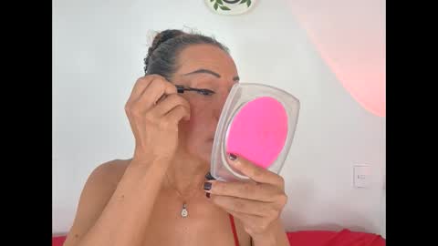 Snapshot of sephorandmonell chatting on 11-11-25, 07:25 sephorandmonell online show from 11-11-25, 07:25