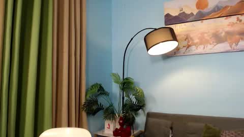 seraphina  mia  valentina  katrine. online show from 11-22-25, 07:24