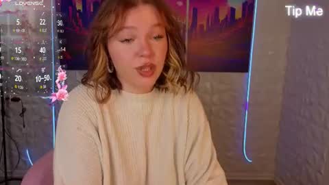 Snapshot of seraphinaa_darkwater chatting on 07-13-26, 02:03 Lisa and Mona online show from 07-13-26, 02:03