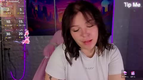 Snapshot of seraphinaa_darkwater chatting on 07-20-26, 11:51 Lisa and Mona online show from 07-20-26, 11:51