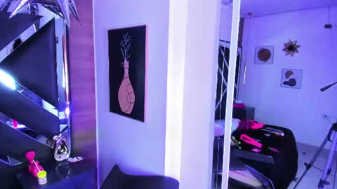 Snapshot of seraphine_nyx chatting on 07-12-26, 10:39 seraphine_nyx online show from 07-12-26, 10:39