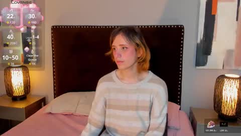 Seraphine star online show from 03-22-26, 01:36