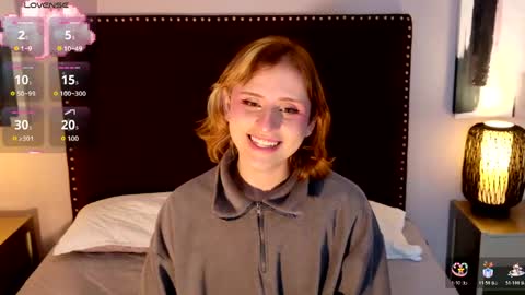 Snapshot of seraphine_star chatting on 04-23-26, 02:46 Seraphine star online show from 04-23-26, 02:46