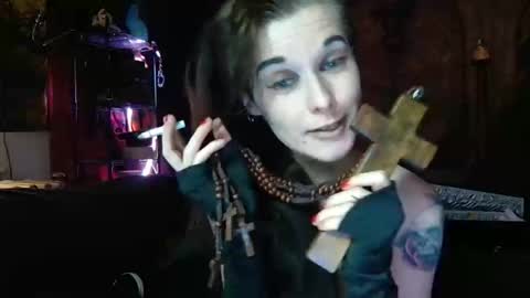 Snapshot of seraphinmunster chatting on 05-08-26, 04:56 Seraphin Munster online show from 05-08-26, 04:56