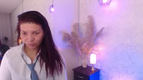 Snapshot of serena_houstonn chatting on 06-29-26, 10:48 Serena online show from 06-29-26, 10:48