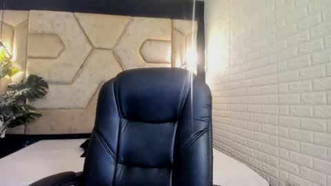 Snapshot of serene_waves chatting on 04-29-26, 12:53 Serene online show from 04-29-26, 12:53