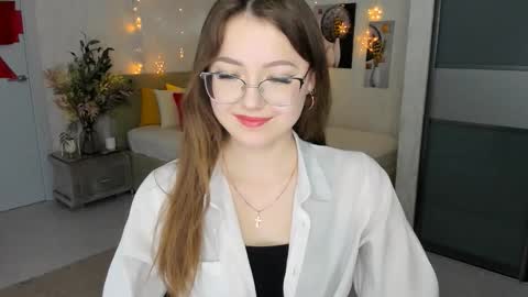 Ophelia online show from 02-06-25, 04:36