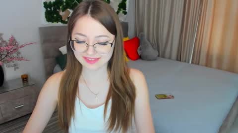 Ophelia online show from 02-09-25, 07:16