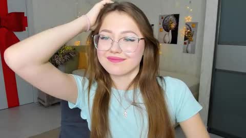 Ophelia online show from 02-10-25, 07:17