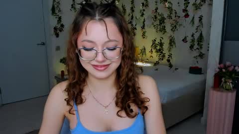 Ophelia online show from 04-06-26, 04:30