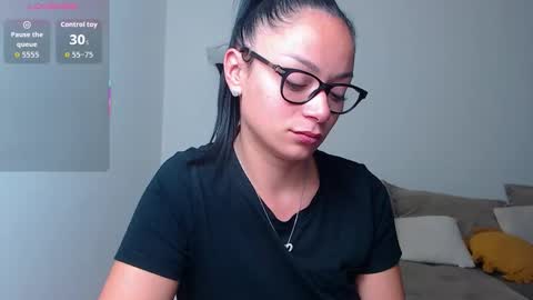 Snapshot of serenesophi chatting on 11-03-25, 03:08 SereneSophi online show from 11-03-25, 03:08