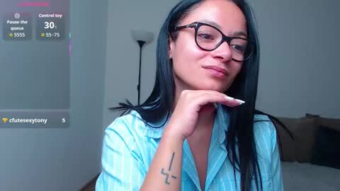 Snapshot of serenesophi chatting on 11-27-25, 02:24 SereneSophi online show from 11-27-25, 02:24