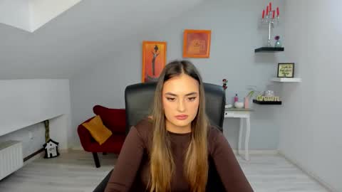 Snapshot of serenlys chatting on 11-07-25, 08:31 serenlys online show from 11-07-25, 08:31