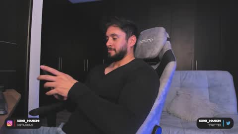Snapshot of sergi_mancini11 chatting on 12-15-25, 11:20 Sergi Mancini online show from 12-15-25, 11:20