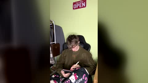 Sergiooo 3 online show from 04-19-26, 07:05