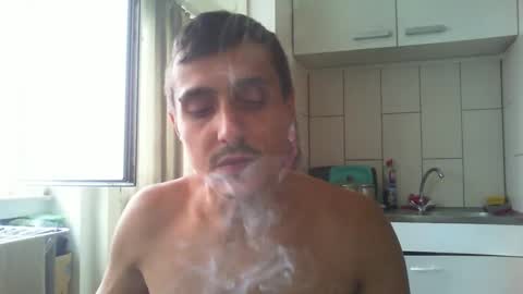 Snapshot of serhio27 chatting on 10-12-25, 07:07 meta23meta online show from 10-12-25, 07:07