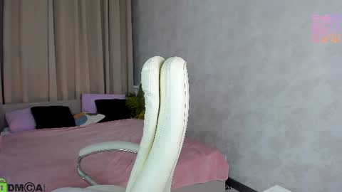 Snapshot of serinella chatting on 06-25-26, 12:31 Serinella online show from 06-25-26, 12:31