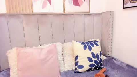 Danna  online show from 06-18-26, 03:40