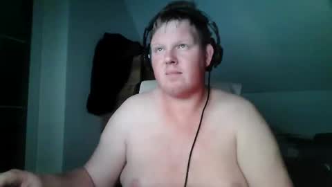 Snapshot of setcuna chatting on 11-21-25, 09:57 setcuna online show from 11-21-25, 09:57