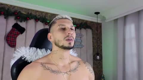 HEY IM SETH online show from 12-31-24, 02:58