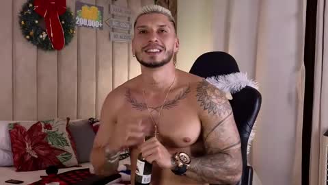 HEY IM SETH online show from 12-31-24, 09:06