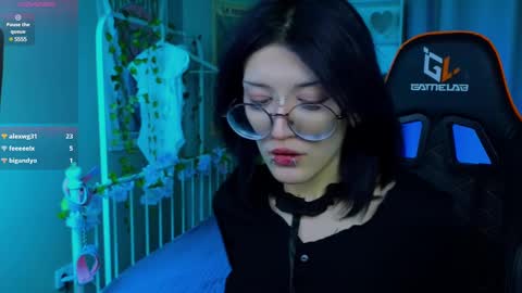 Snapshot of setsunai_ chatting on 03-10-25, 04:49 Setsunai online show from 03-10-25, 04:49