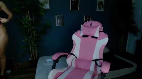 seven_sinsss online show from 12-16-25, 05:12