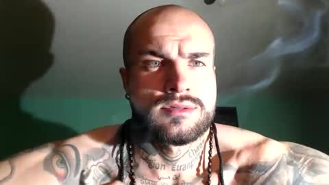 Snapshot of sevendragons1 chatting on 12-17-25, 05:41 SevenDragons online show from 12-17-25, 05:41