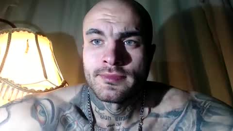 Snapshot of sevendragons1 chatting on 02-04-26, 11:42 SevenDragons online show from 02-04-26, 11:42