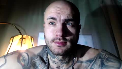 Snapshot of sevendragons1 chatting on 02-06-26, 02:42 SevenDragons online show from 02-06-26, 02:42