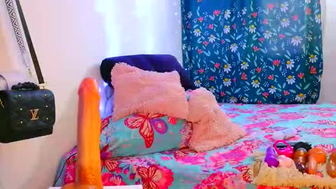 Karol y antony online show from 03-06-26, 05:04