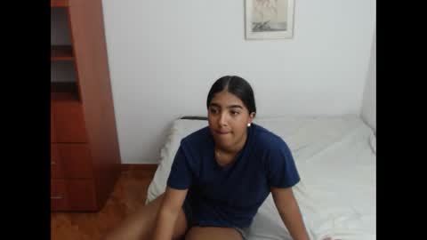 KIKI AND HER BOYFRIEND  online show from 06-02-26, 11:18