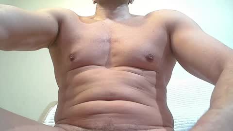 Snapshot of sex_machine_19 chatting on 12-17-24, 11:39 SEX MACHINE 19 online show from 12-17-24, 11:39