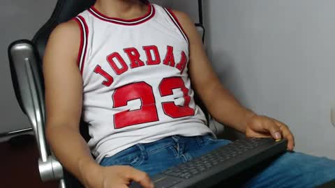 arnold online show from 12-15-24, 03:45