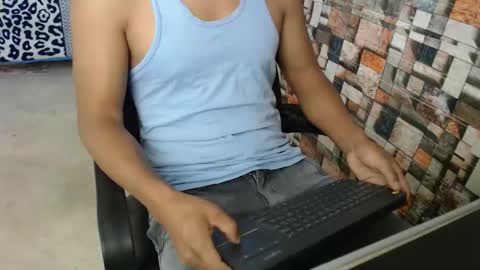 arnold online show from 12-01-25, 02:33